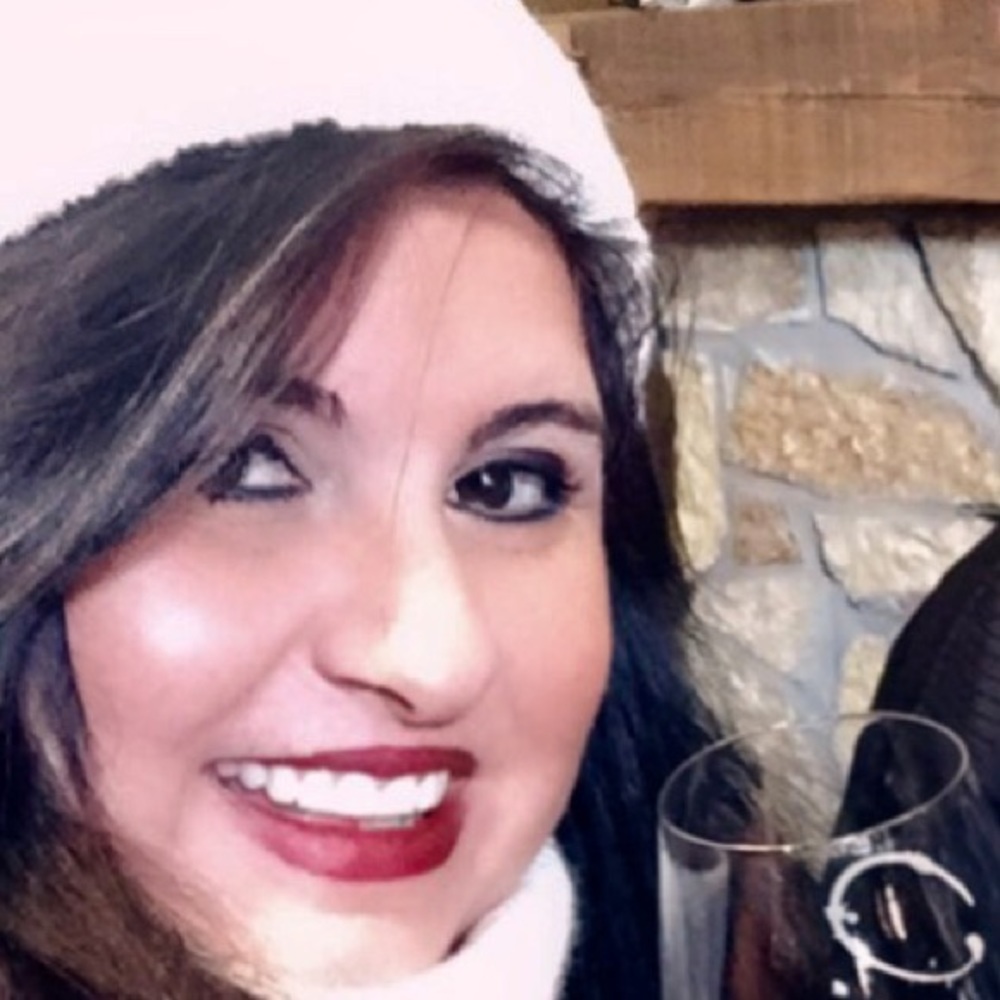 Meet your Posher, Angie